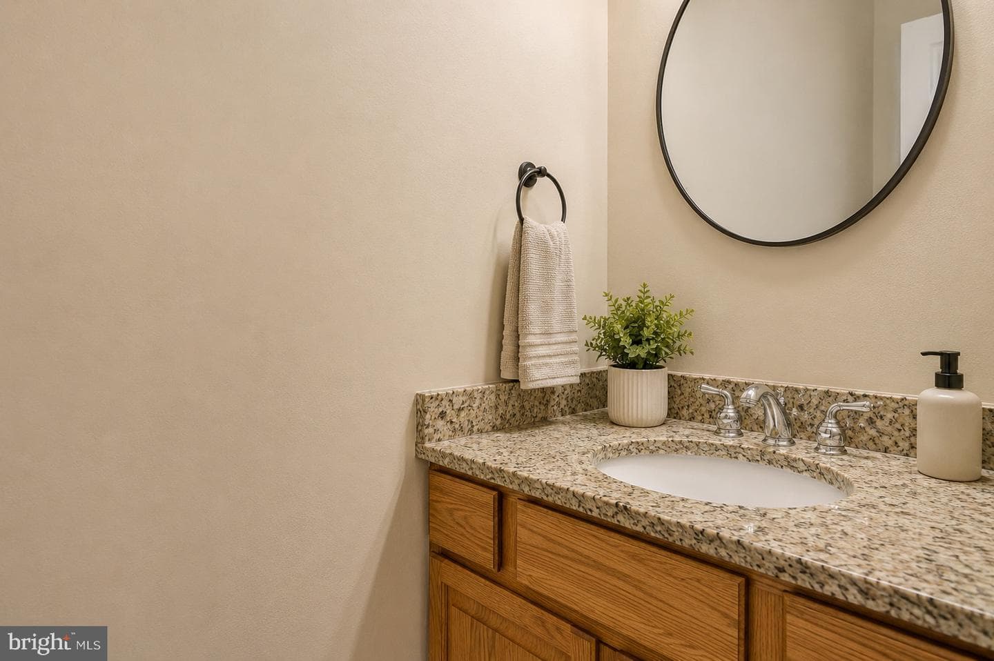 17082 Prince Frederick Road photo 23