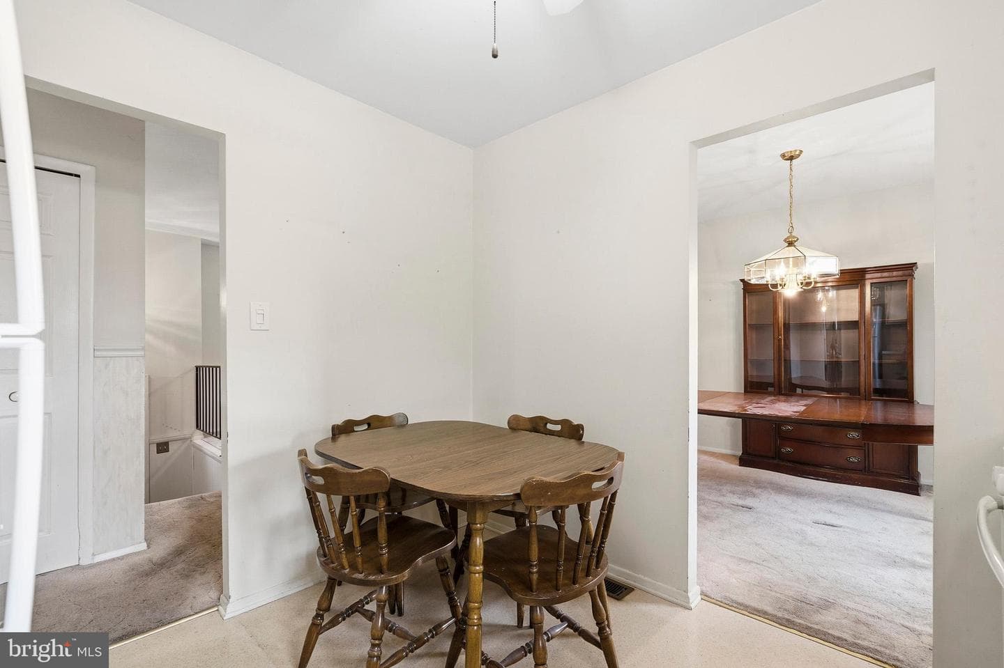 215 Compton Road photo 12