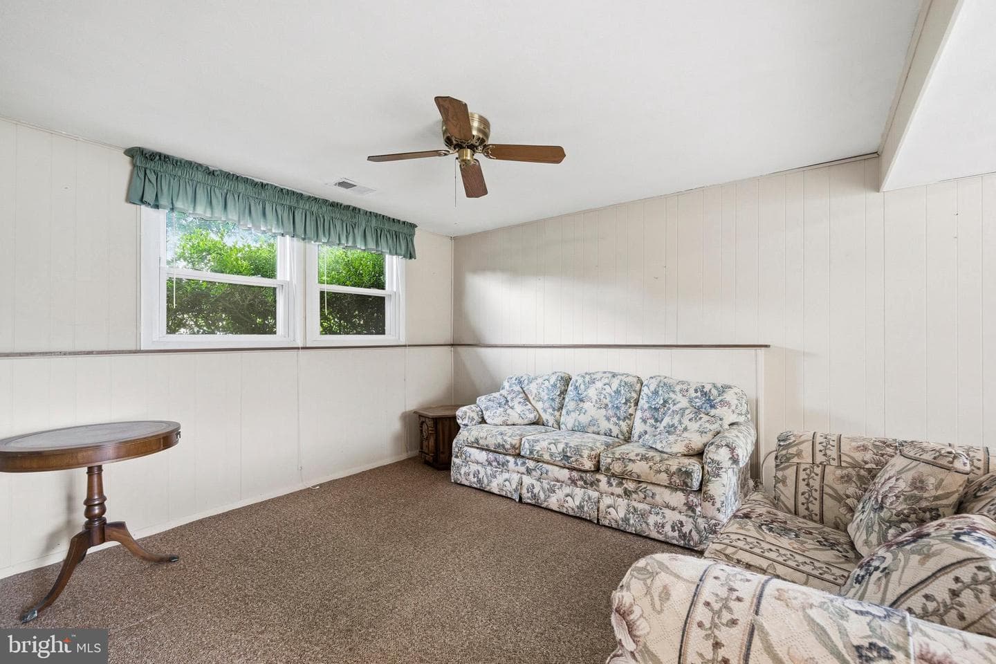 215 Compton Road photo 20
