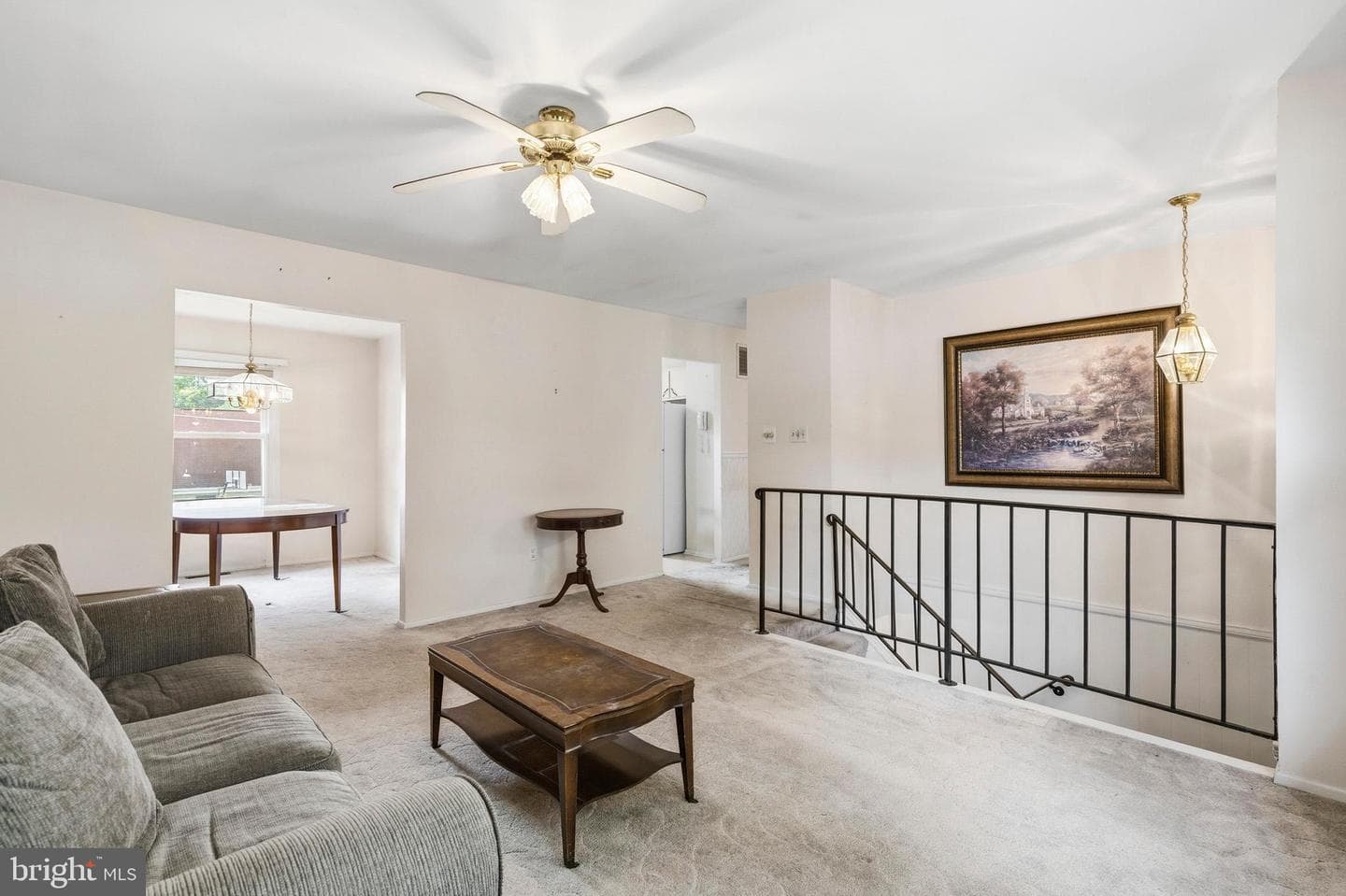215 Compton Road photo 6