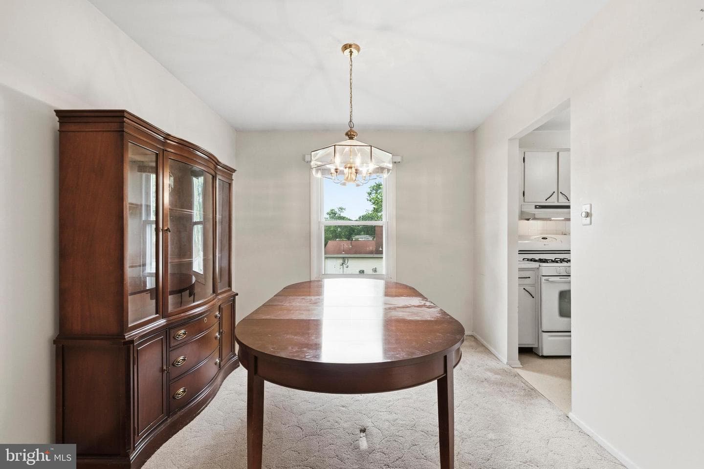 215 Compton Road photo 7