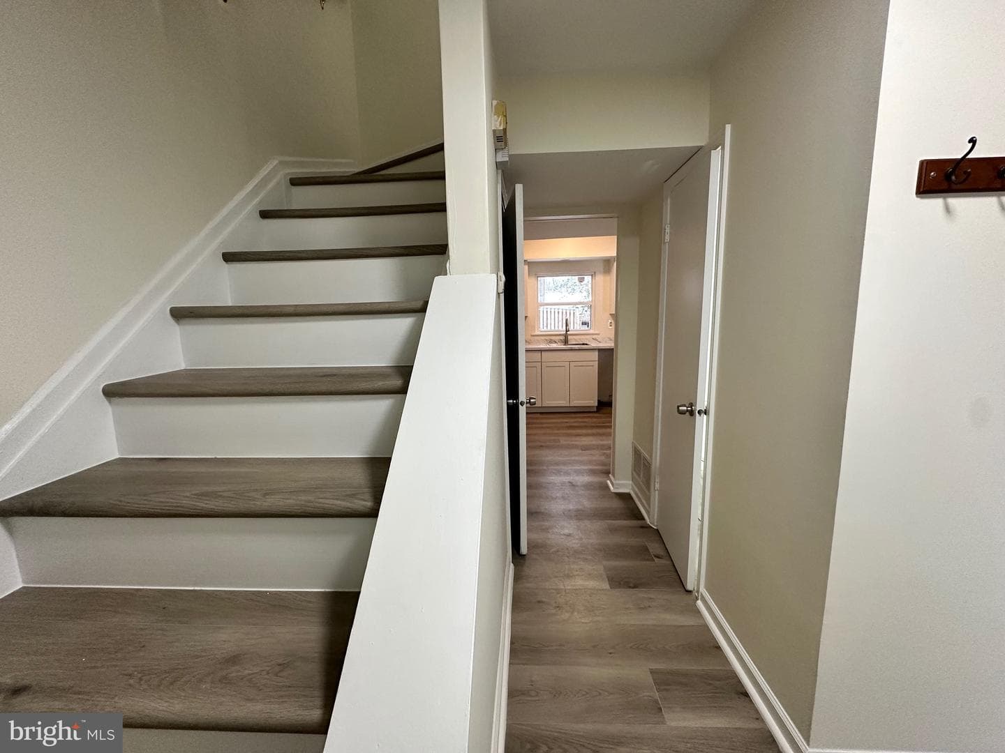 2761 Red Lion Place photo 4