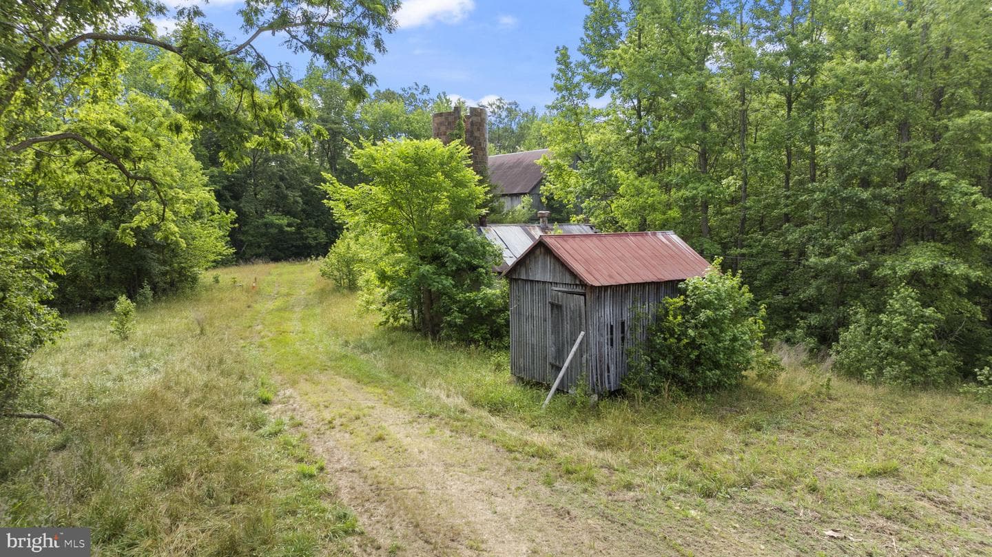 5950 Foster Lane photo 33