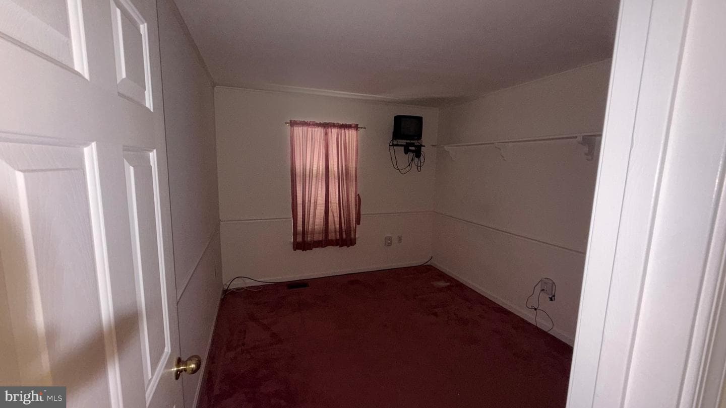 6380 Valley Road photo 22