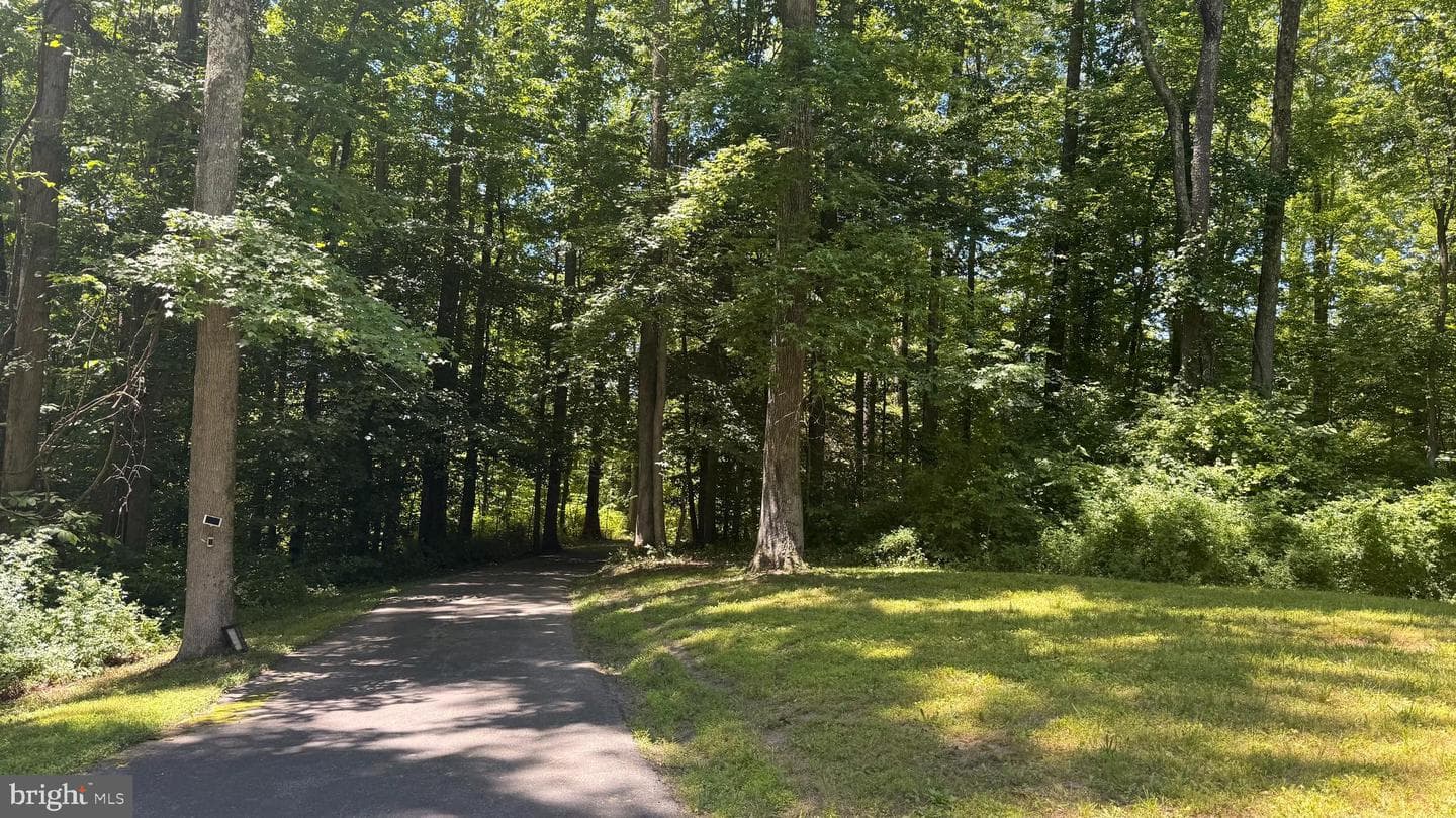6380 Valley Road photo 3