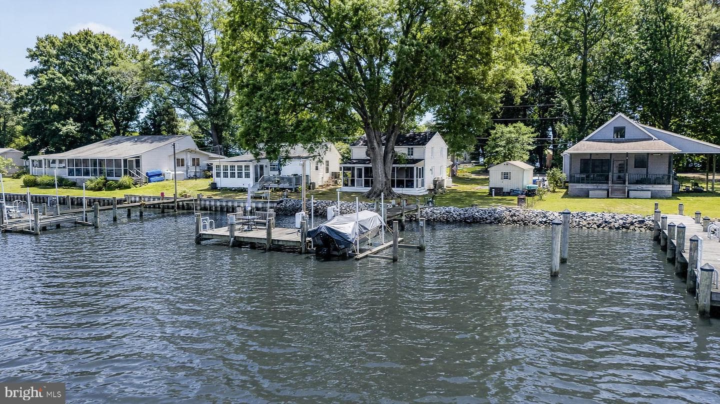 12350 Potomac View Road, Newburg