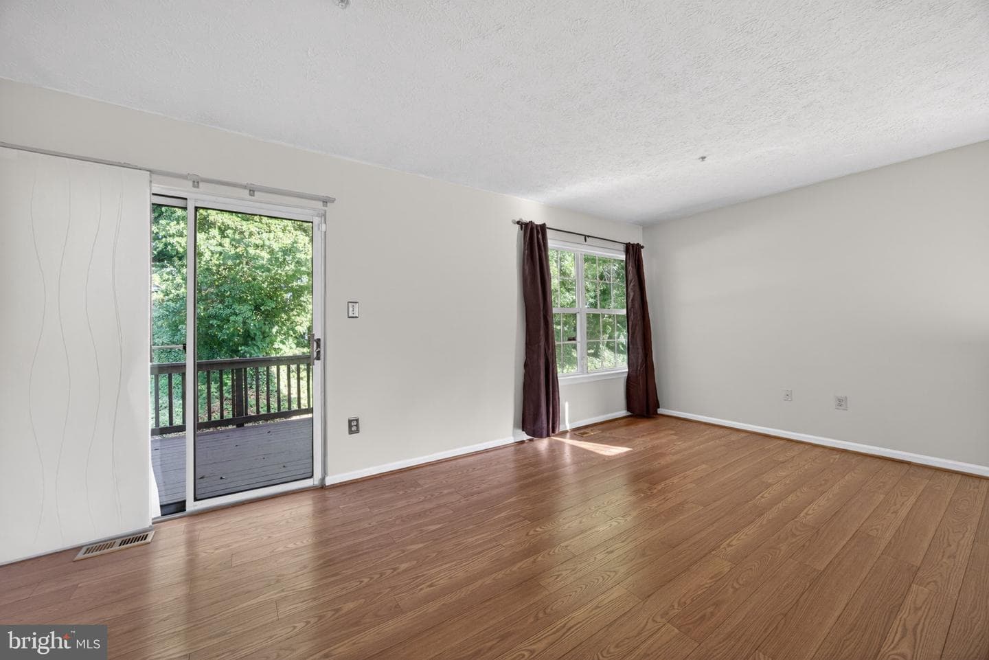 5851 Wolsey Court photo 17