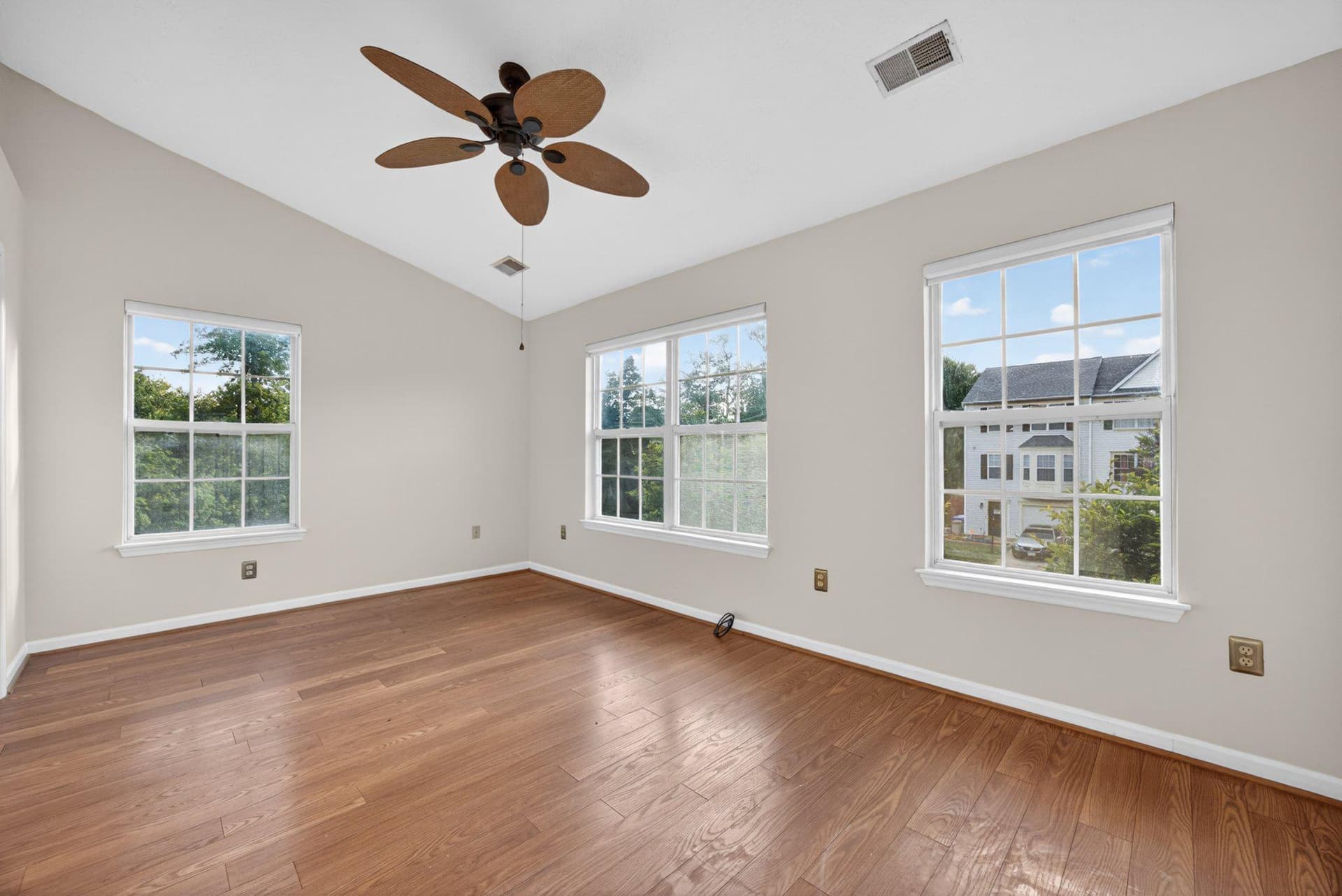 5851 Wolsey Court photo 21