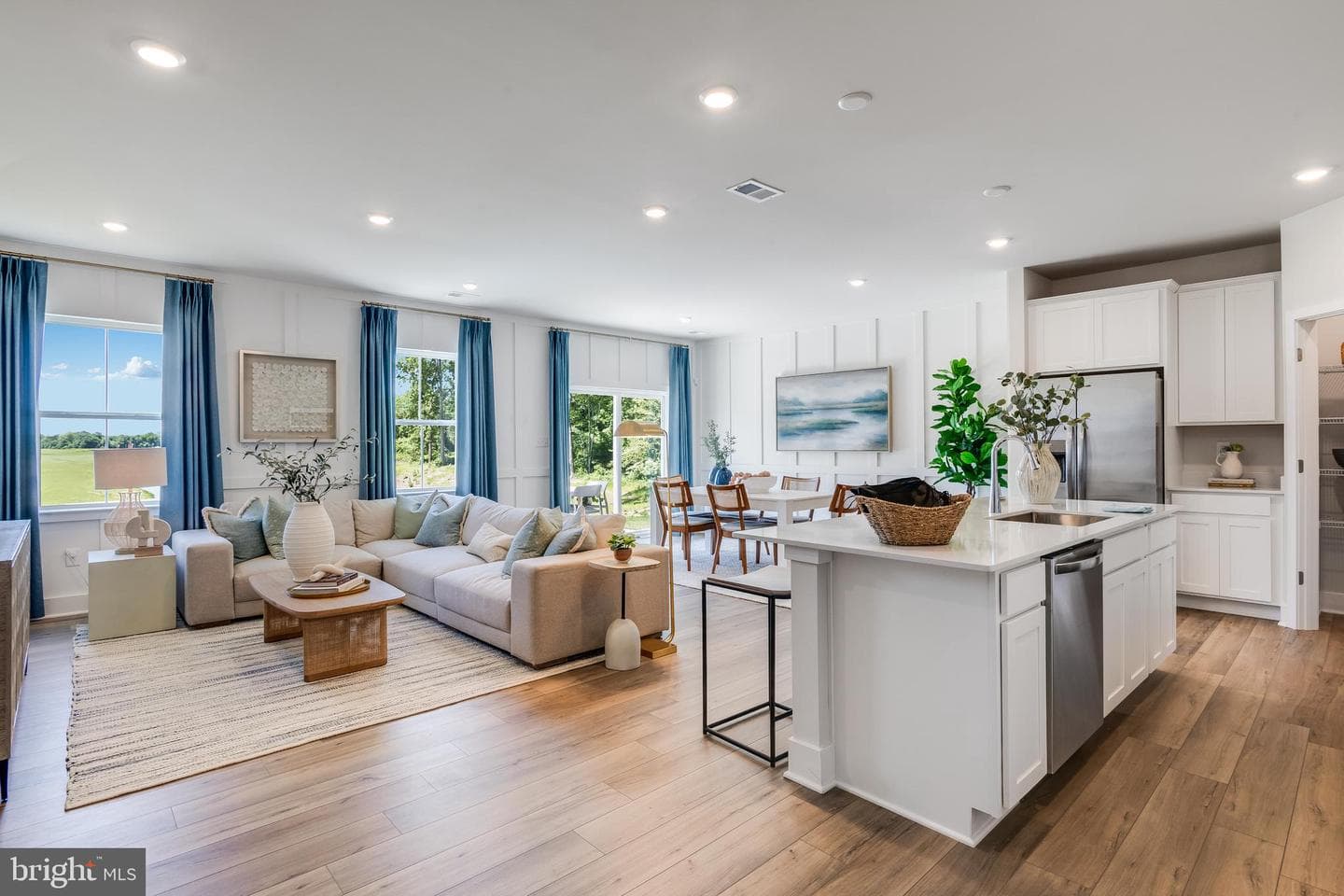 10319 Yosemite Street, White Plains