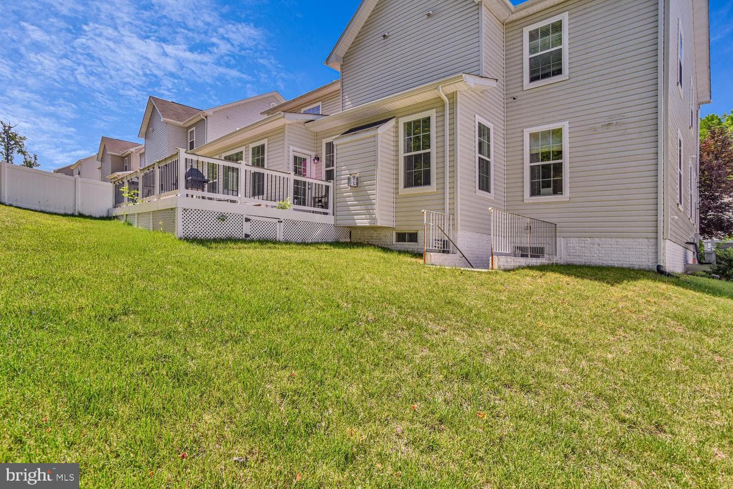2950 Knight Ct photo 41