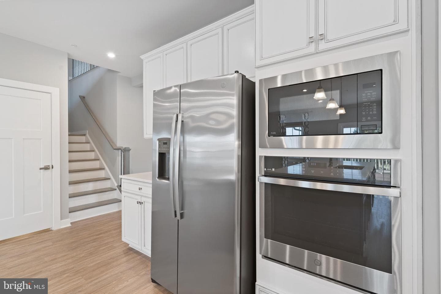10602 Starfire Ln photo 12