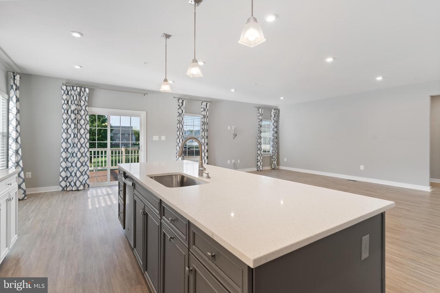 10602 Starfire Ln photo 9