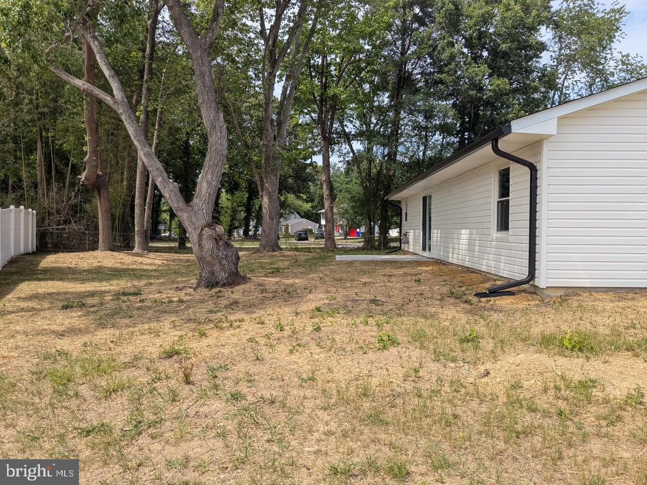 501 University Drive photo 14