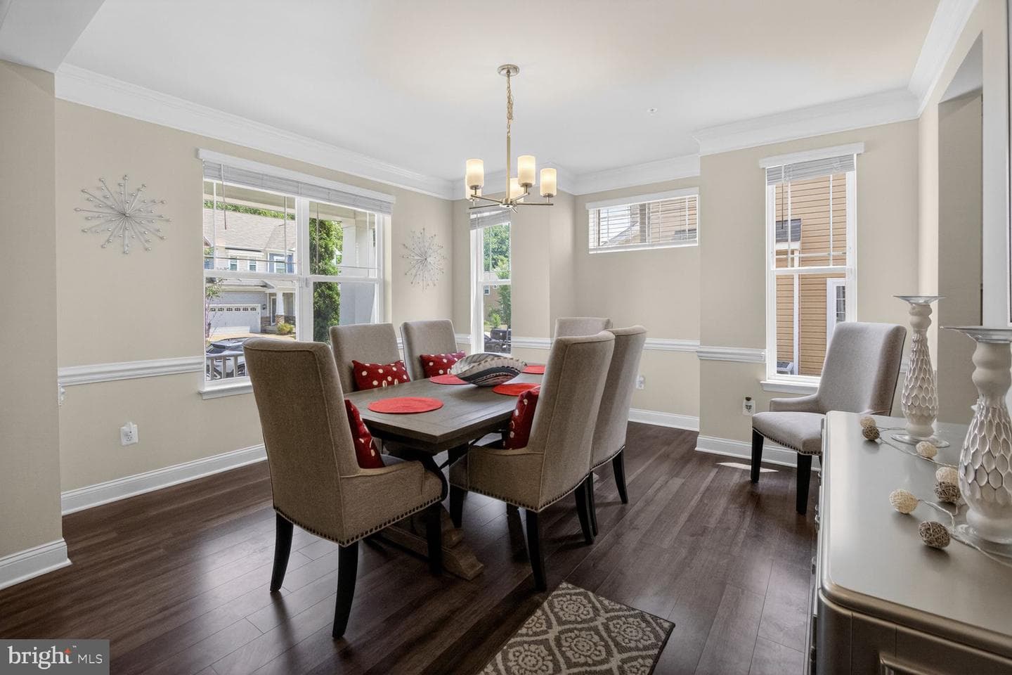 5451 Dundee Lane photo 4