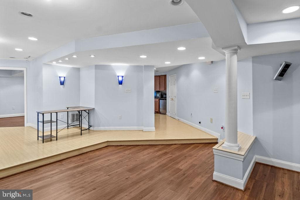 8085 Norwich Court photo 12