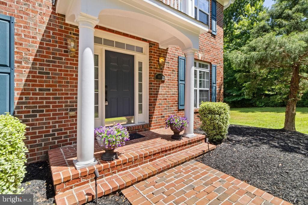 8085 Norwich Court photo 33