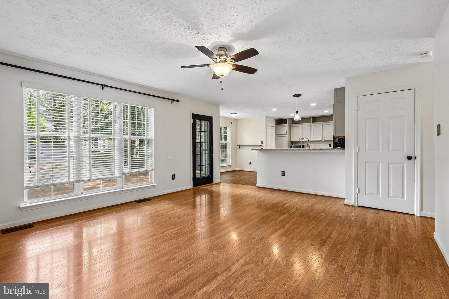 3435 Elsa Avenue photo 11