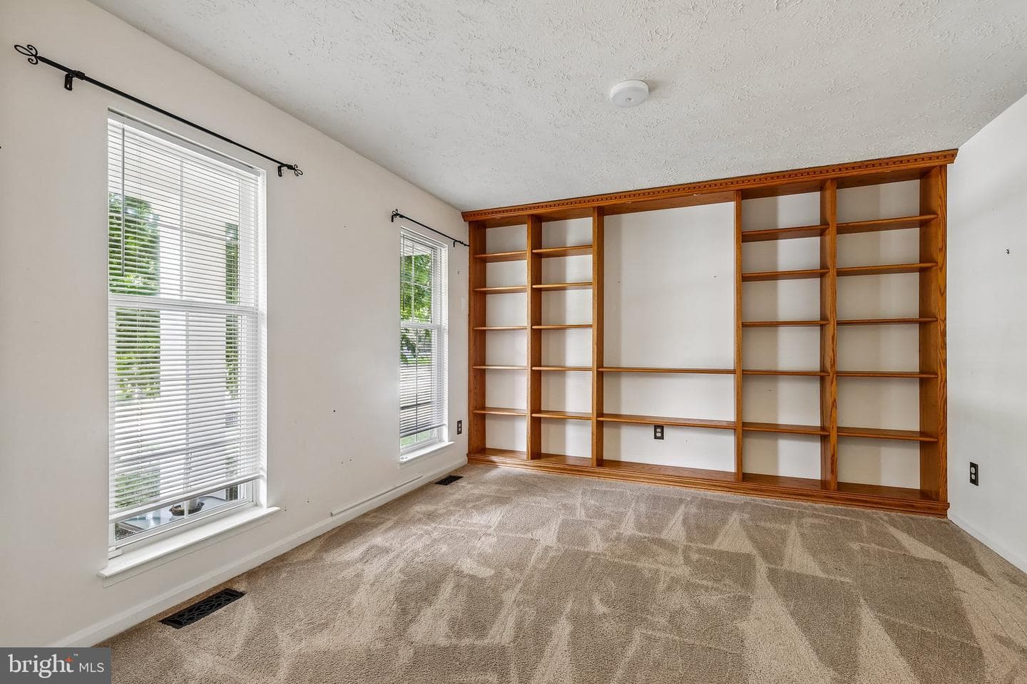 3435 Elsa Avenue photo 6