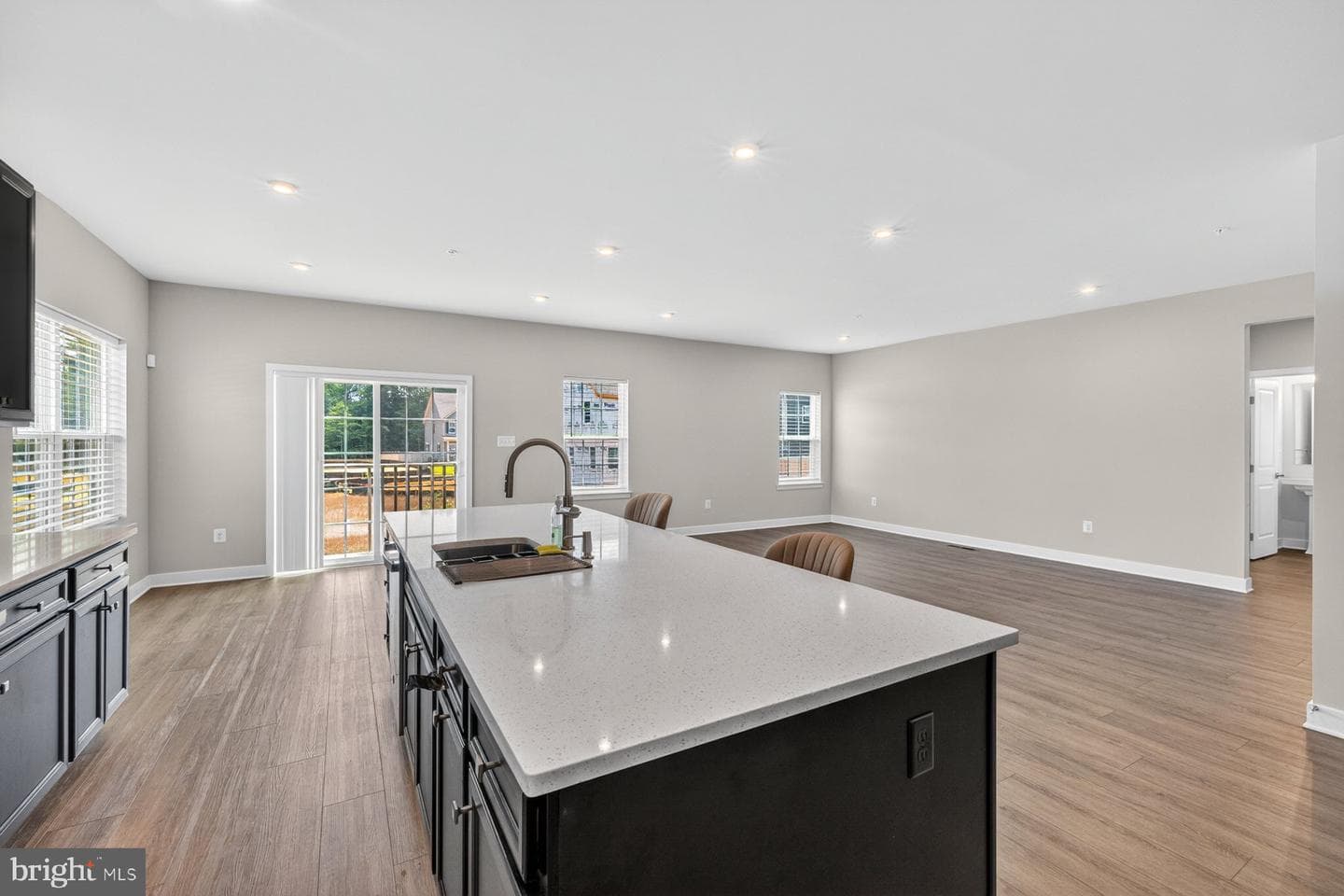 9210 Murdstone Lane photo 4