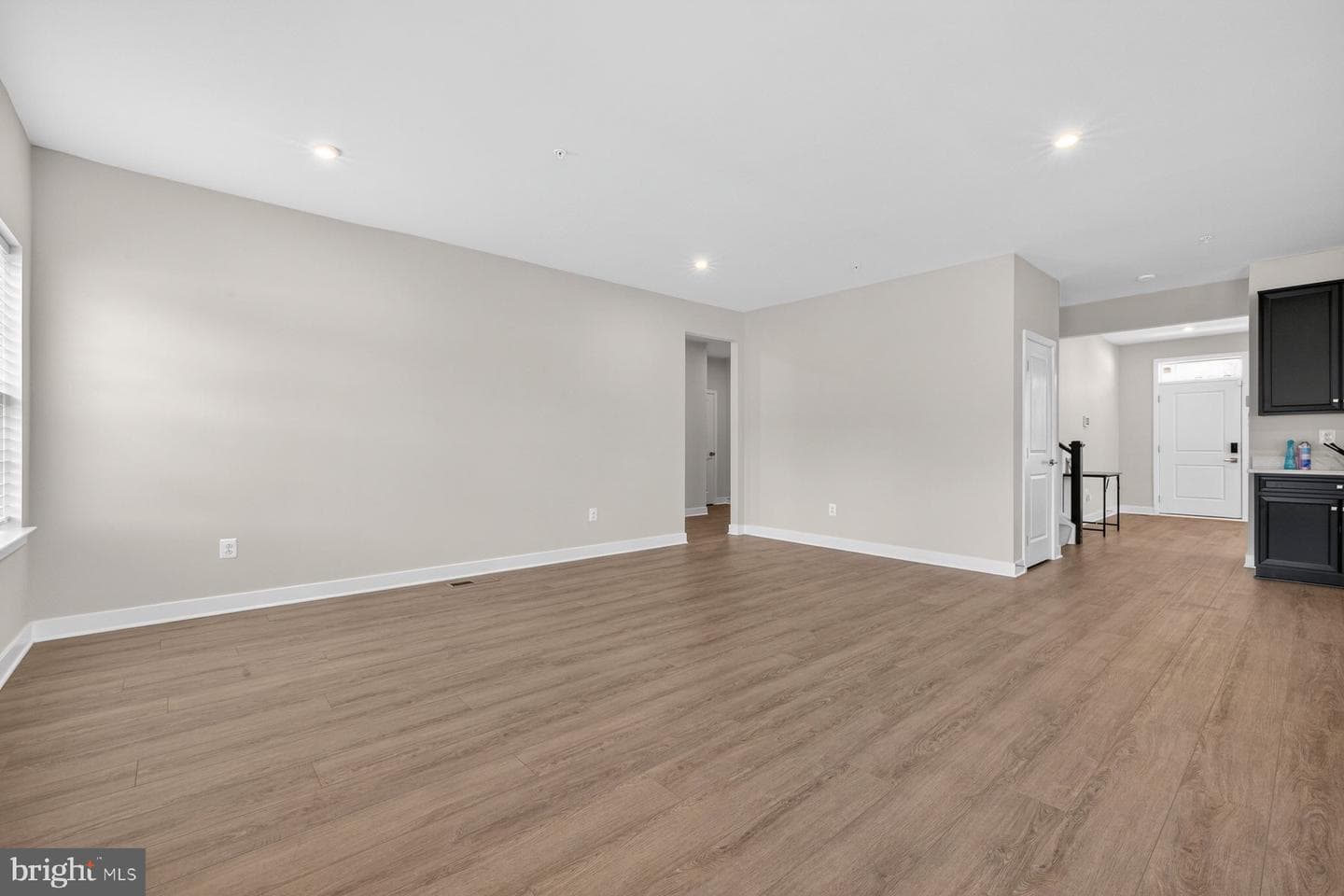 9210 Murdstone Lane photo 9