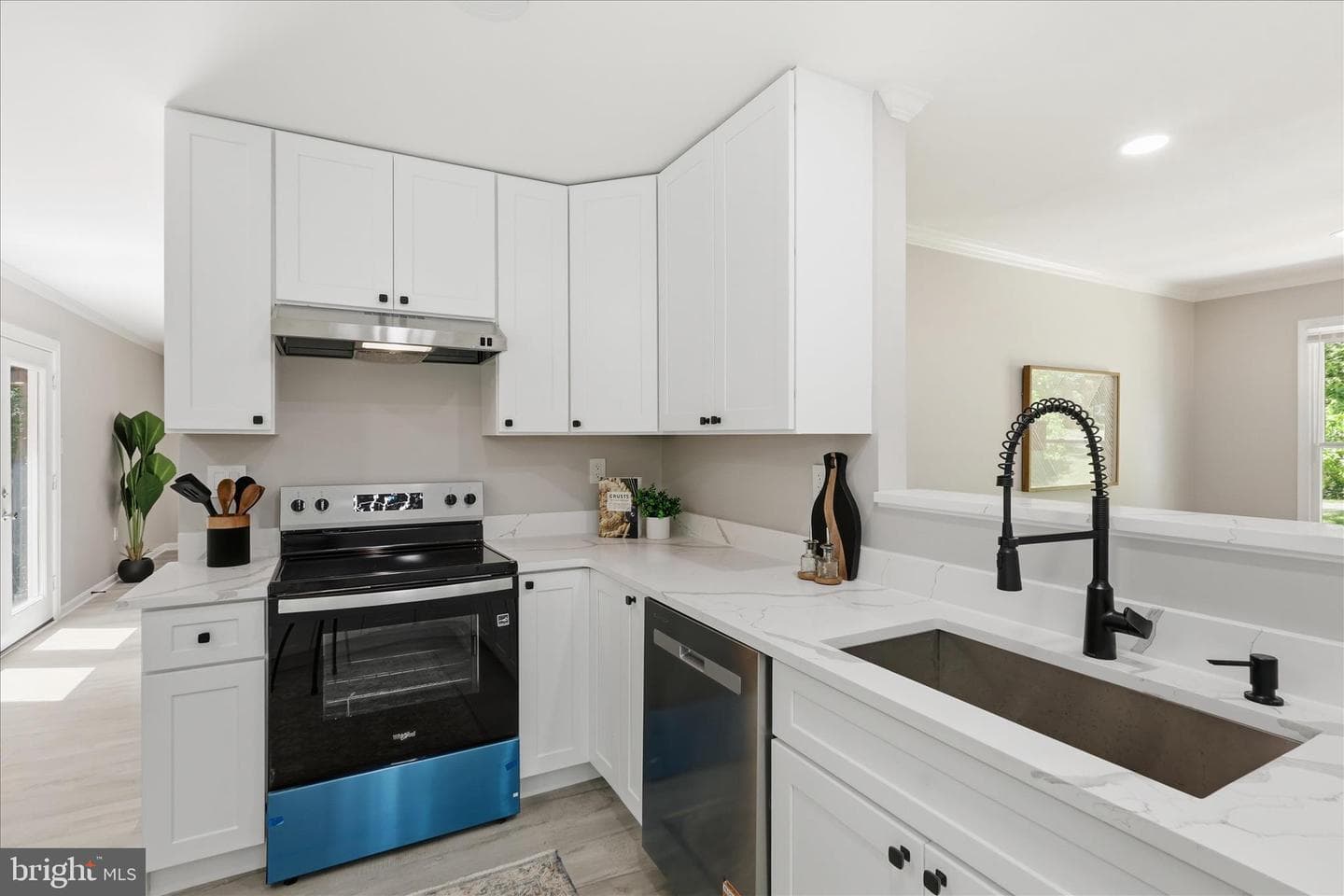 8855 Lowell Road photo 14