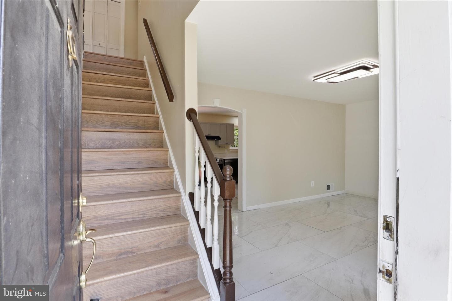 3454 Tamarack Court photo 12