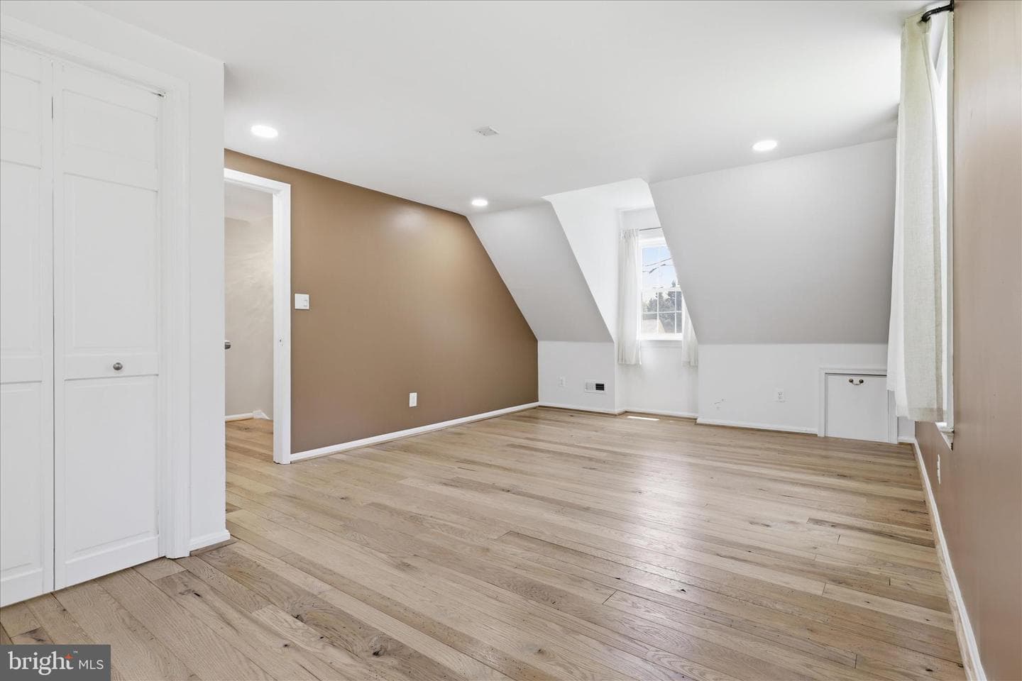 3454 Tamarack Court photo 28