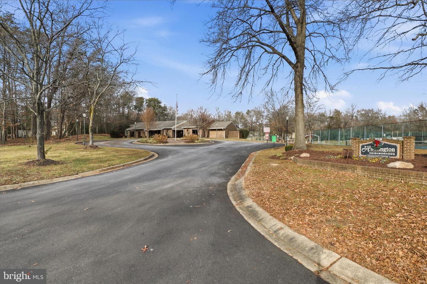 3454 Tamarack Court photo 37