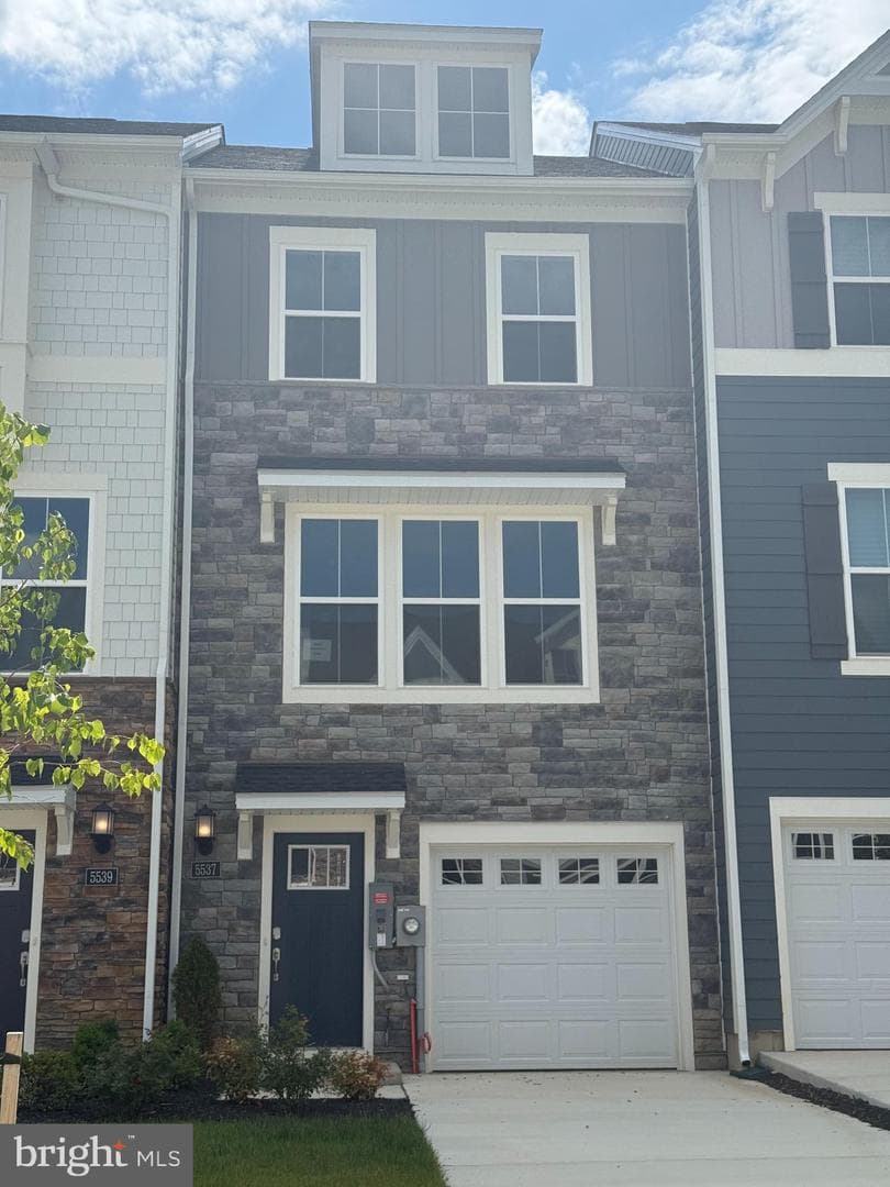 5537 Marksburg Pl photo 3