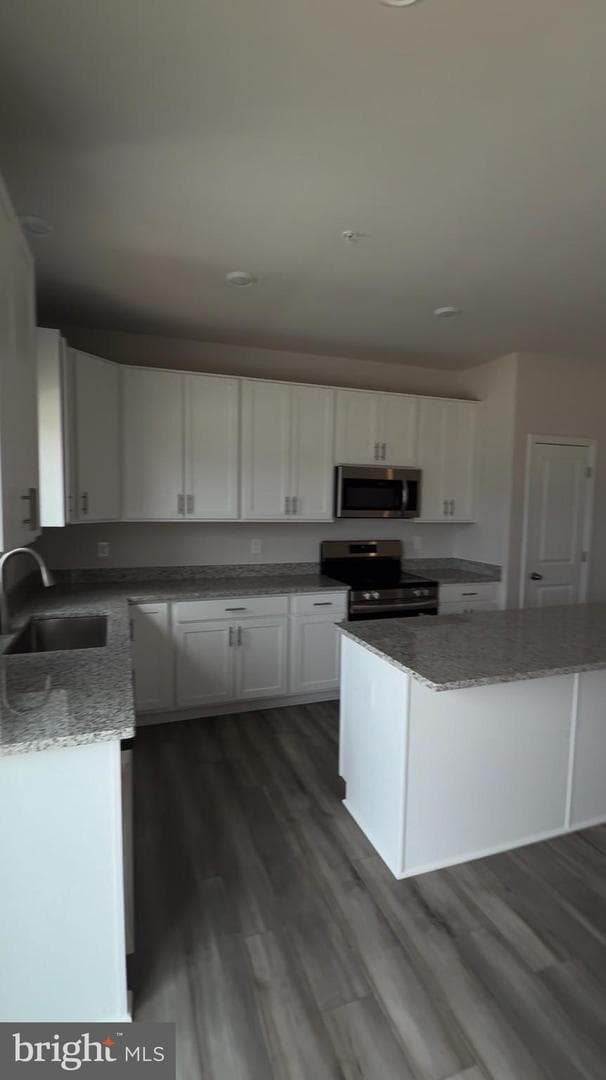 5537 Marksburg Pl photo 7