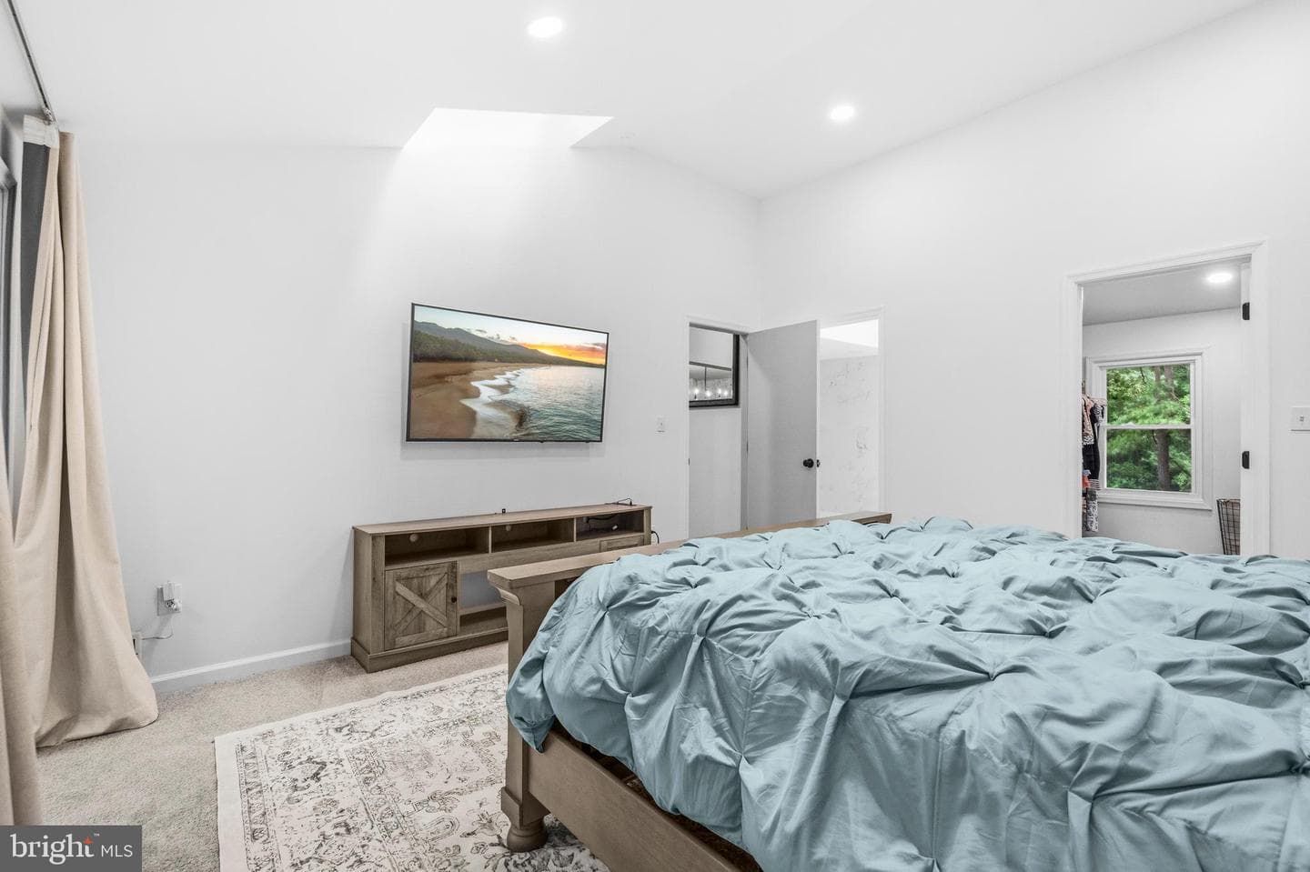 6570 Tip Hill Drive photo 9
