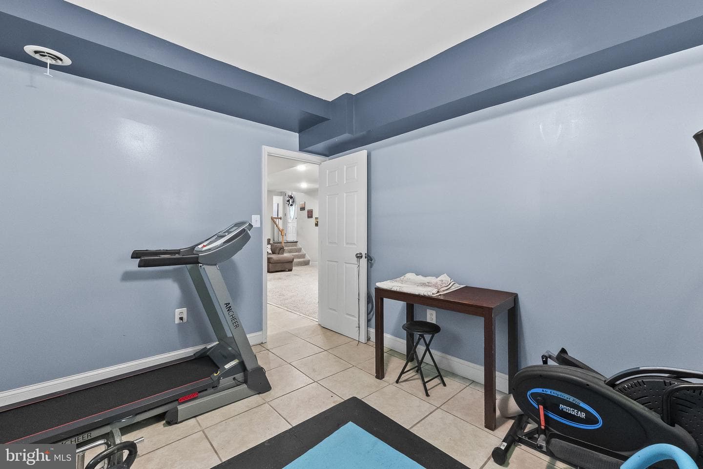 8505 Warren Drive photo 23