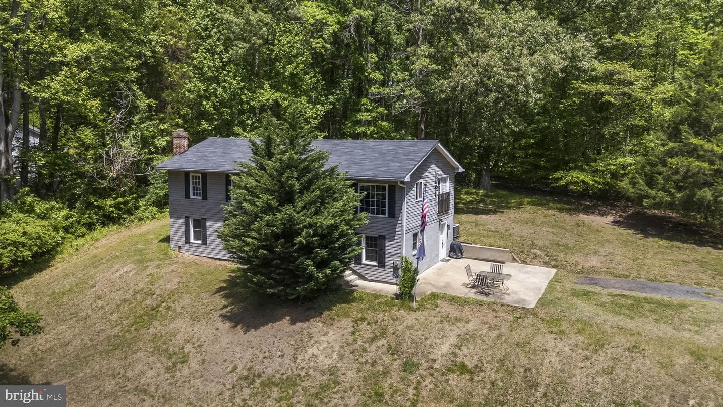 8505 Warren Drive photo 32