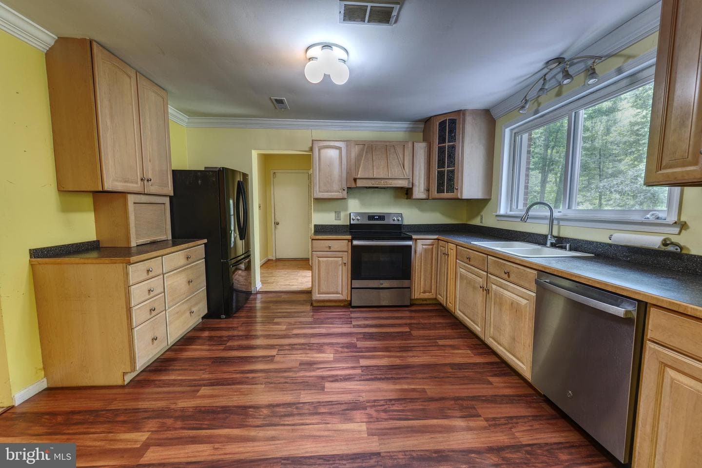 13531 Holly Spring Drive photo 8