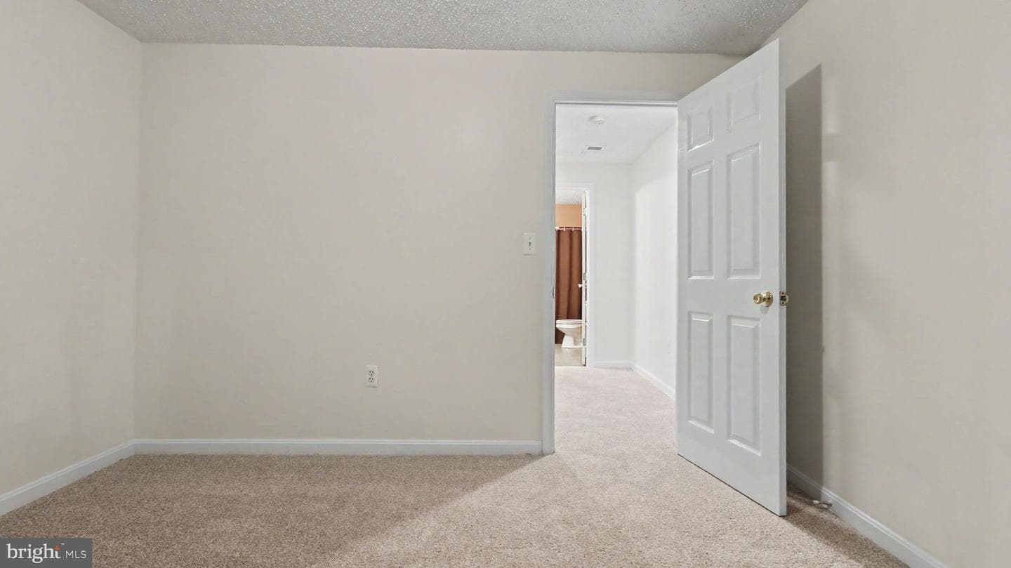 101 Powhatan Court photo 57