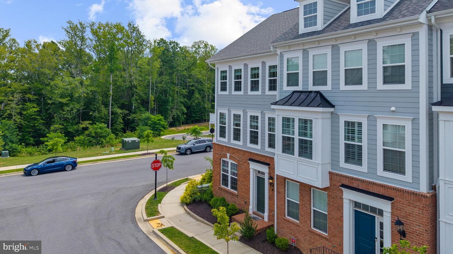 101 Gallop Drive photo 3