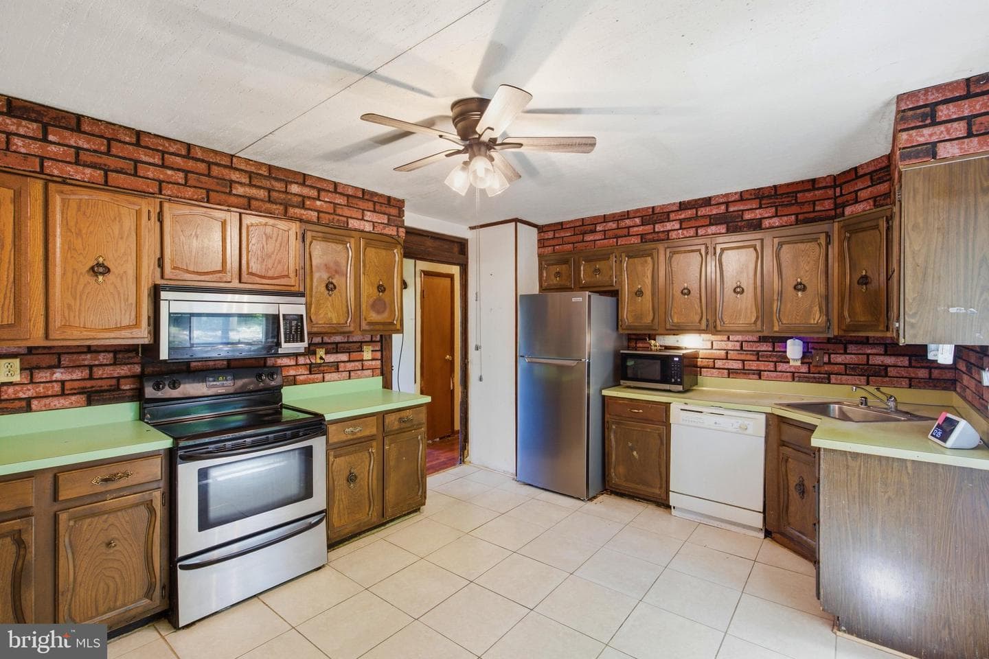 6865 Arbor Lane photo 9