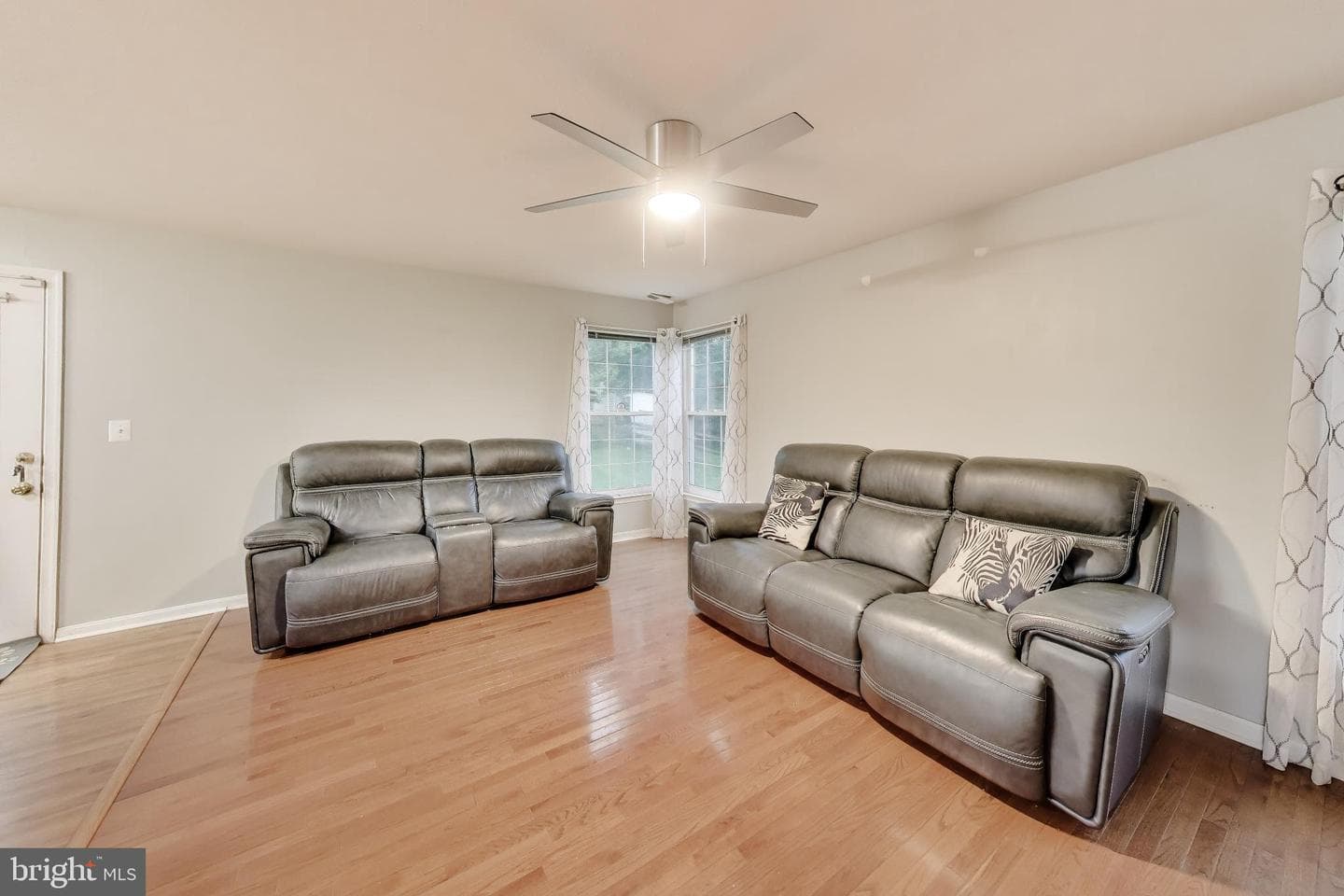 5507 Skipjack Court photo 15