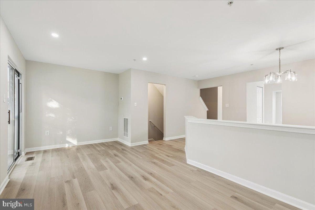 2577 Bolinbrook Court photo 14