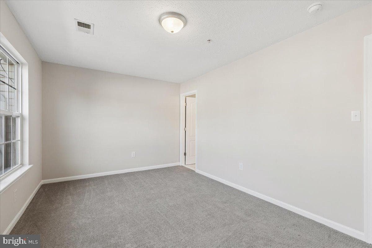 2577 Bolinbrook Court photo 36