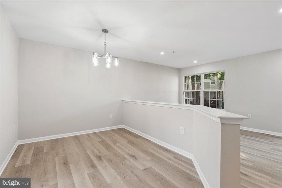 2577 Bolinbrook Court photo 8