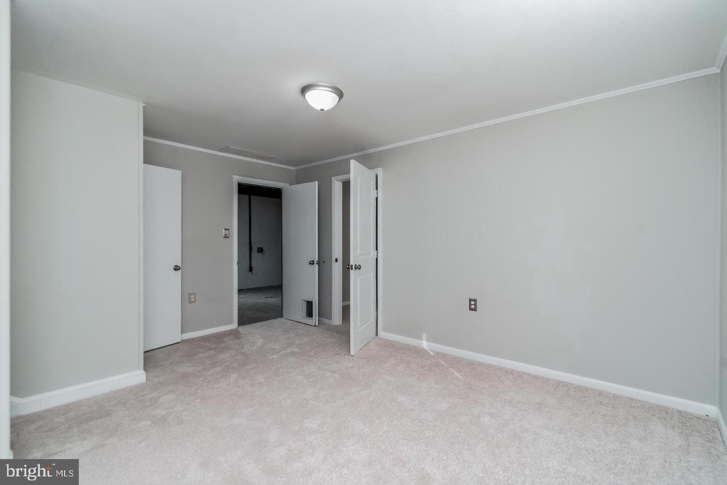 5 Maple Street photo 12
