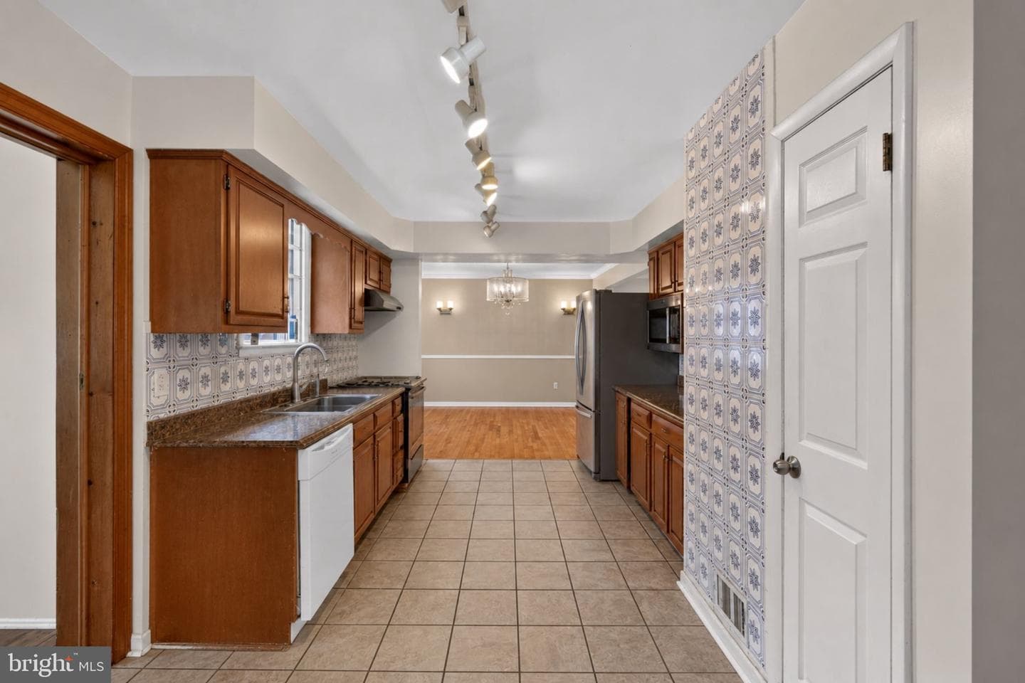 2710 Sun Valley Drive photo 3