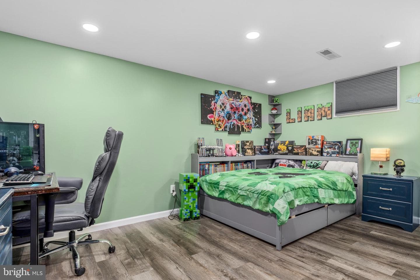 6675 Oakwood Circle photo 32