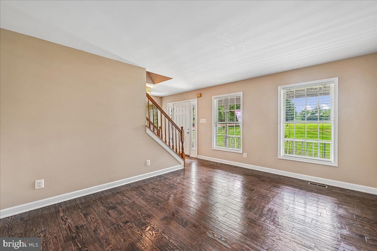 16956 Rivers Reach Lane photo 14