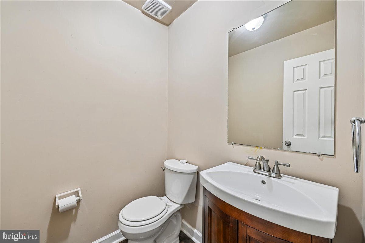 16956 Rivers Reach Lane photo 29