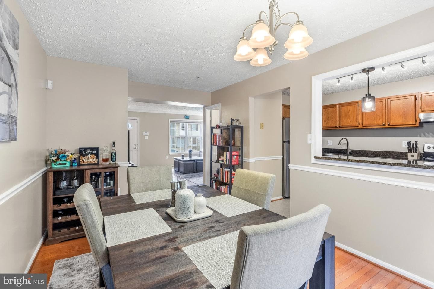 6744 Pauline Court photo 14
