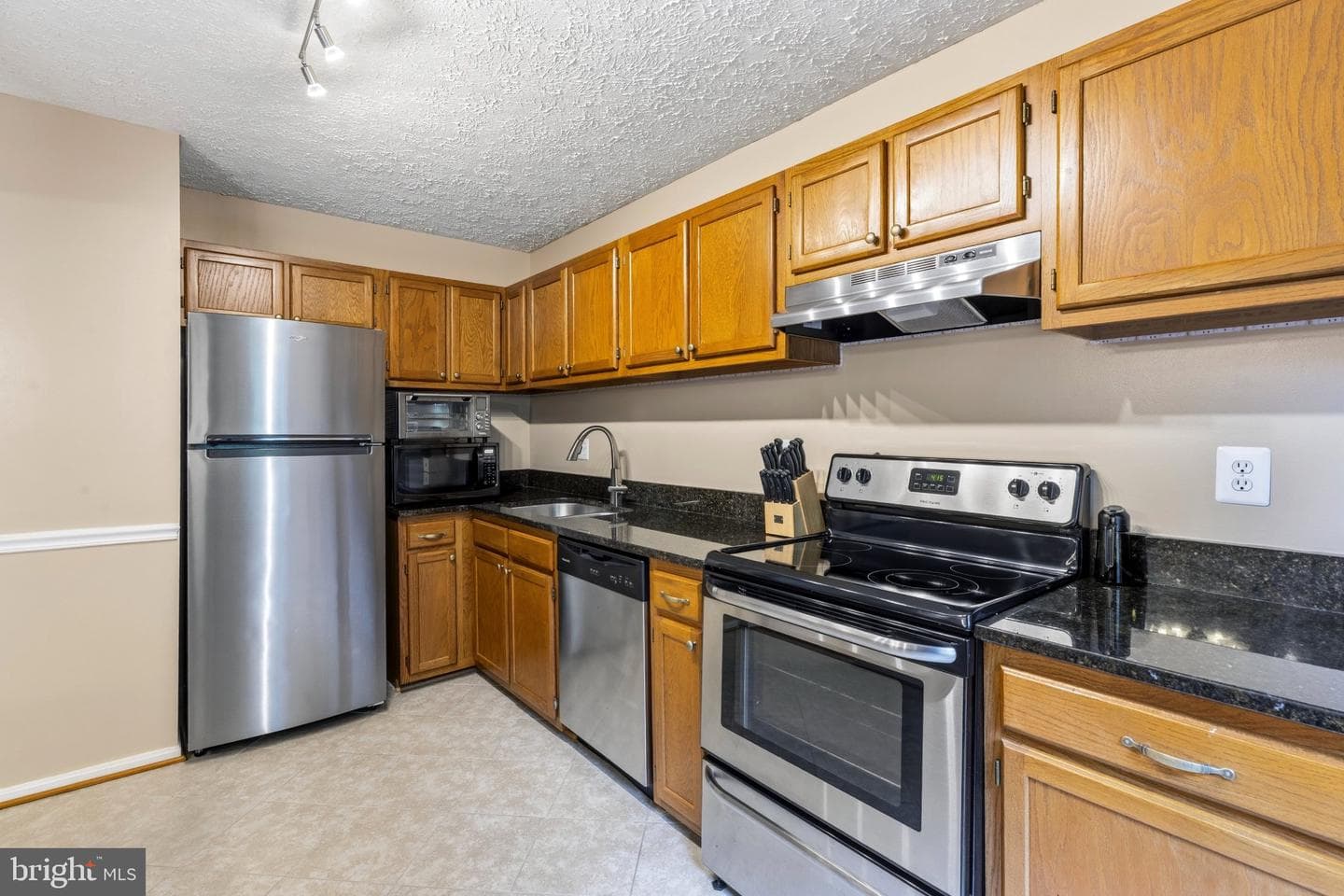 6744 Pauline Court photo 20