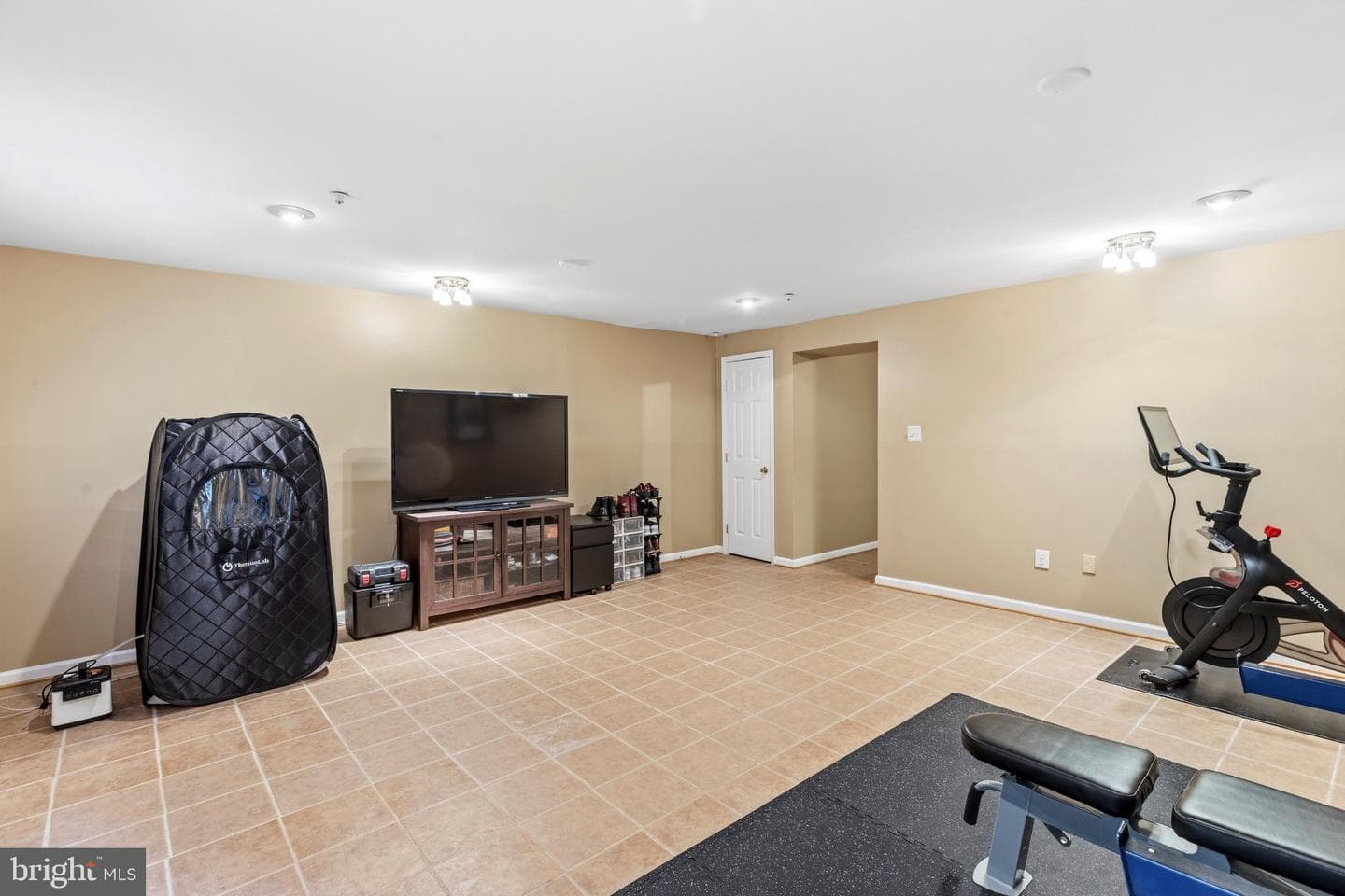 6744 Pauline Court photo 38