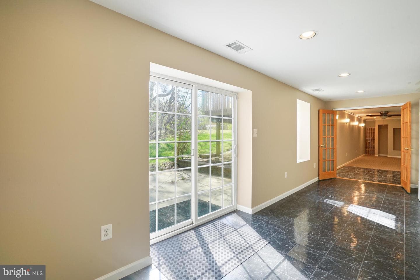 4900 Webfoot Court photo 31